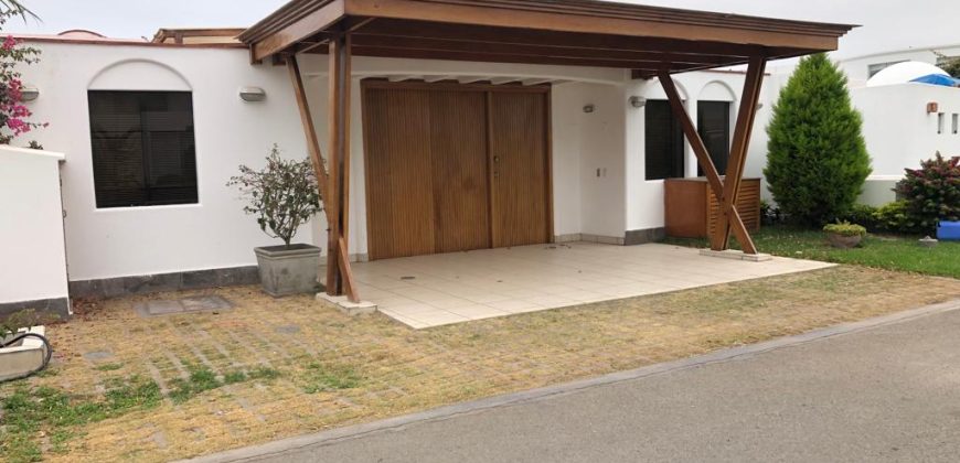 Casa de playa en el condominio Las Lagunas